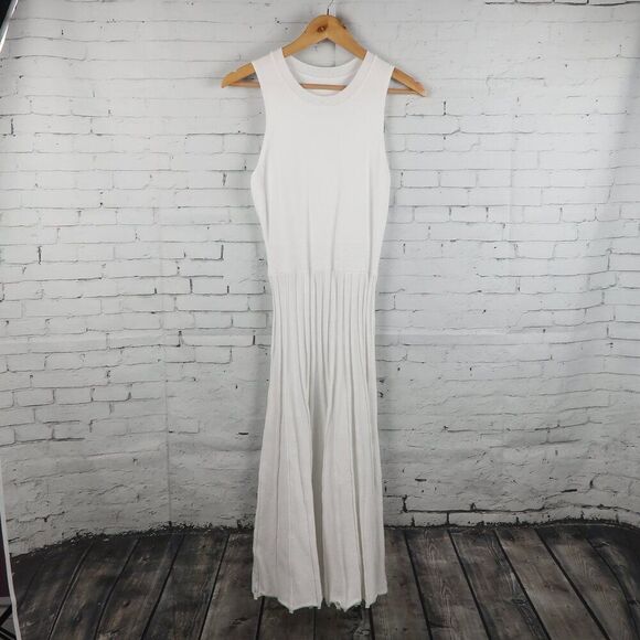 WHITE SLEEVELESS ROUND NECK FIT & FLARE MAXI SWEATER DRESS SIZE SMALL - Picture 1 of 7